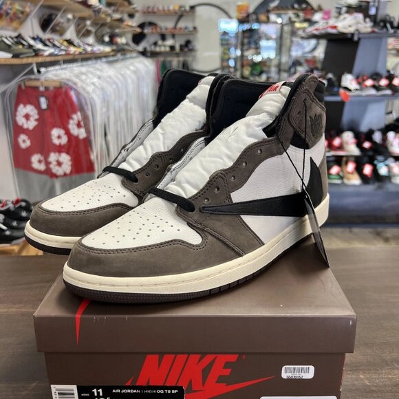 Travis Scott x Air Jordan Retro 1 High OG TS SP "Cactus Jack" - Picture 1 of 11